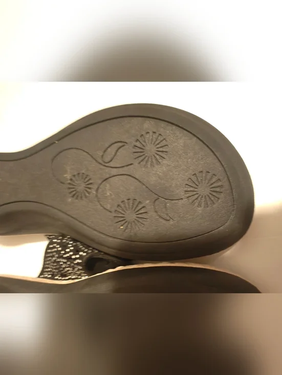 Mountain Sole Black Wedge Bling Beaded slide comfort flip flop sandal Measure 10 - Picture 6 of 11